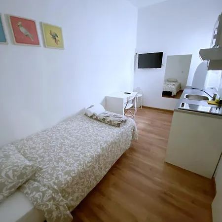 Apartamentos TravelStay Fuencarral-2